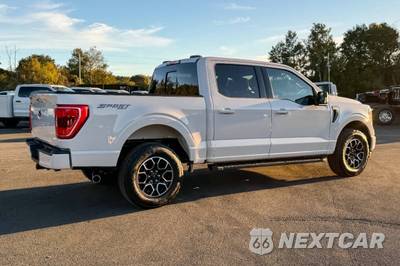 2023 Ford F-150 XLT Crew Cab Short Bed - zdjęcie 3 z 39 - miniatura