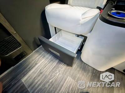 2025 Mercedes-Benz Sprinter 3500XD Cargo Van DRW High Roof 170.0" WB - zdjęcie 18 z 29 - miniatura