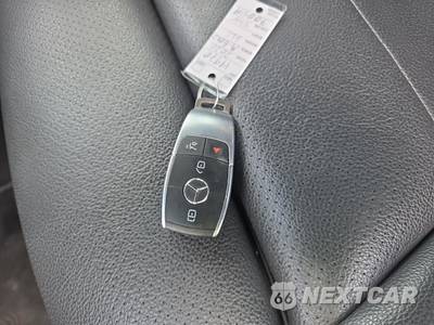 2020 Mercedes-Benz GLC 300 4MATIC - zdjęcie 26 z 26 - miniatura