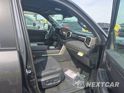 2026 Toyota Sequoia Platinum - zdjęcie 14 z 27 - miniatura