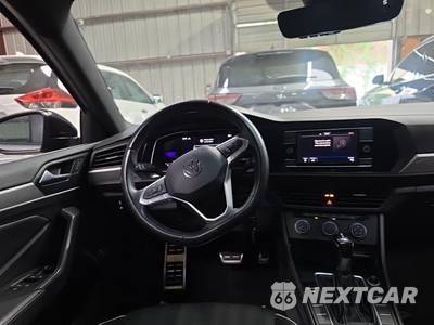2024 Volkswagen Jetta Sport - zdjęcie 8 z 18 - miniatura