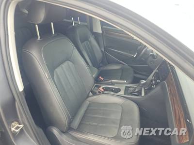 2020 Volkswagen Passat 2.0T SEL - zdjęcie 8 z 23 - miniatura