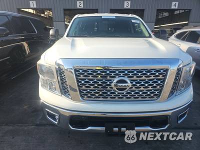 2017 Nissan TITAN SV Crew Cab Short Bed - zdjęcie 2 z 28 - miniatura