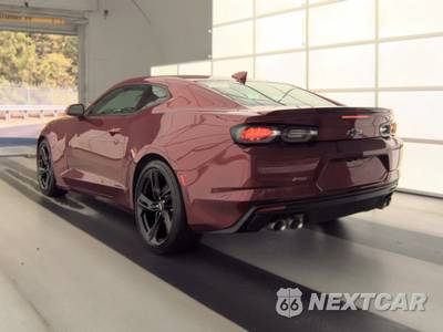 2021 Chevrolet Camaro LT1 Coupe 1LZ - zdjęcie 6 z 43 - miniatura