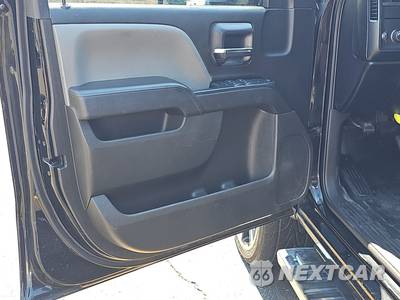 2018 Chevrolet Silverado 1500 Custom Crew Cab Short Bed 1CX - zdjęcie 9 z 46 - miniatura