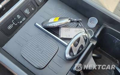 2025 Hyundai Santa Fe Limited - zdjęcie 16 z 27 - miniatura