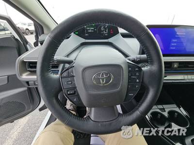 2023 Toyota Prius XLE - zdjęcie 10 z 24 - miniatura