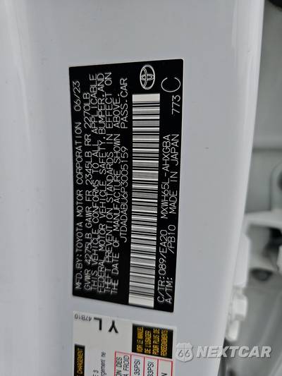 2023 Toyota Prius XLE - zdjęcie 14 z 24 - miniatura