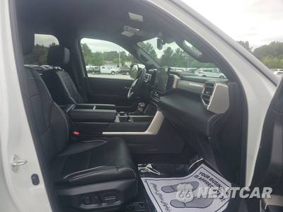 2026 Toyota Tundra Limited Crew Cab Short Bed - zdjęcie 14 z 24 - miniatura