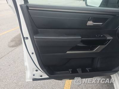 2026 Toyota Tundra Limited Crew Cab Short Bed - zdjęcie 15 z 24 - miniatura