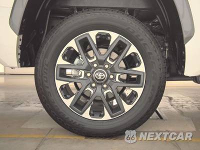 2026 Toyota Tundra Limited Crew Cab Short Bed - zdjęcie 11 z 24 - miniatura