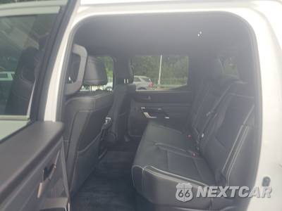 2026 Toyota Tundra Limited Crew Cab Short Bed - zdjęcie 19 z 24 - miniatura