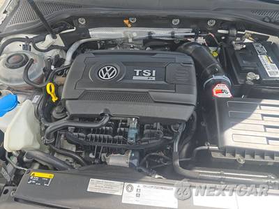 2018 Volkswagen Golf R Hatchback w/DCC & Navigation - zdjęcie 15 z 29 - miniatura