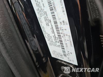 2025 Ford F-150 XLT Crew Cab Short Bed - zdjęcie 14 z 28 - miniatura