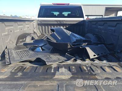 2026 Chevrolet Silverado 2500HD LT Crew Cab Short Bed 1LT - zdjęcie 16 z 23 - miniatura