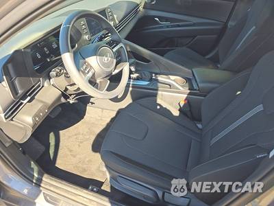 2025 Hyundai Elantra SE - zdjęcie 7 z 24 - miniatura