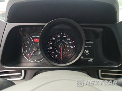 2023 Hyundai Elantra SEL - zdjęcie 12 z 37 - miniatura