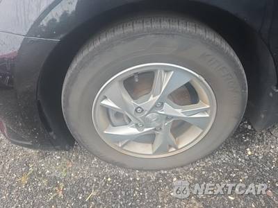 2023 Hyundai Elantra SE - zdjęcie 17 z 32 - miniatura