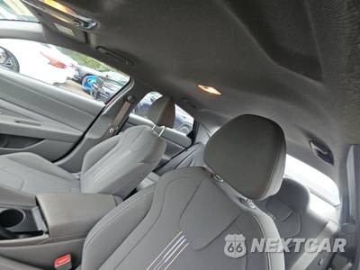 2025 Hyundai Elantra SEL Sport - zdjęcie 21 z 29 - miniatura