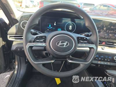 2024 Hyundai Elantra SEL - zdjęcie 10 z 31 - miniatura