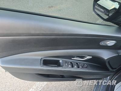 2026 Hyundai Elantra SE - zdjęcie 9 z 23 - miniatura