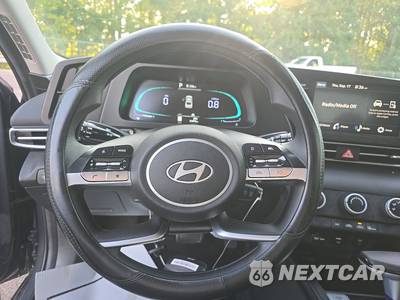 2026 Hyundai Elantra SE - zdjęcie 10 z 23 - miniatura