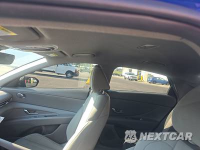 2025 Hyundai Elantra Hybrid Blue - zdjęcie 17 z 27 - miniatura