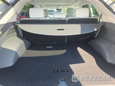2023 Hyundai IONIQ 5 Limited - zdjęcie 16 z 42 - miniatura