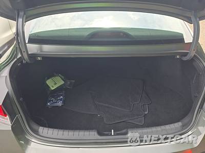 2025 Hyundai Elantra SEL Sport - zdjęcie 16 z 29 - miniatura