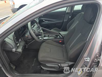 2025 Hyundai Elantra SE - zdjęcie 7 z 28 - miniatura