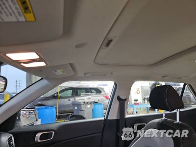 2026 Hyundai Venue SEL - zdjęcie 20 z 33 - miniatura