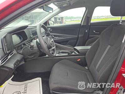 2025 Hyundai Elantra SE - zdjęcie 7 z 29 - miniatura