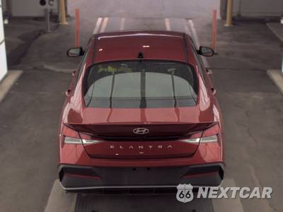 2025 Hyundai Elantra SE - zdjęcie 5 z 29 - miniatura