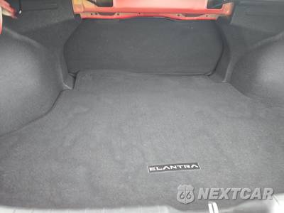 2025 Hyundai Elantra SE - zdjęcie 16 z 29 - miniatura