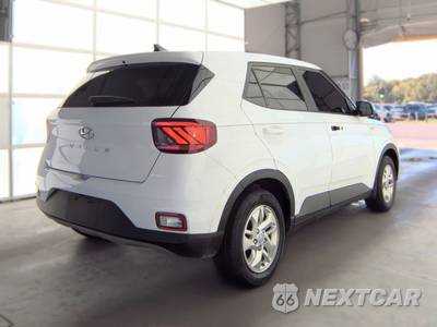 2022 Hyundai Venue SE - zdjęcie 4 z 30 - miniatura