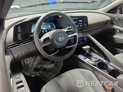 2026 Hyundai Elantra SEL Sport Premium - zdjęcie 8 z 18 - miniatura