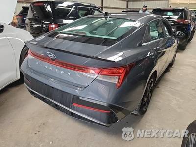 2026 Hyundai Elantra SEL Sport Premium - zdjęcie 4 z 18 - miniatura