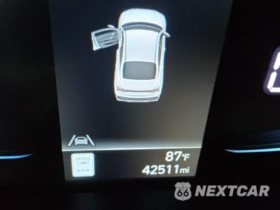 2026 Hyundai Elantra SEL Sport Premium - zdjęcie 9 z 18 - miniatura