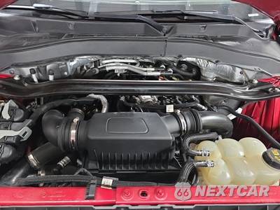 2020 Ford Explorer ST - zdjęcie 12 z 17 - miniatura