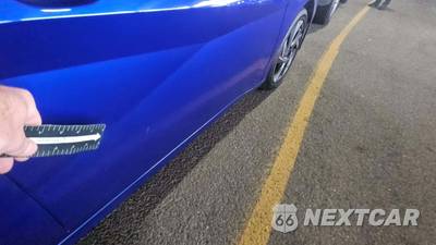 2025 Hyundai Elantra Limited - zdjęcie 30 z 30 - miniatura