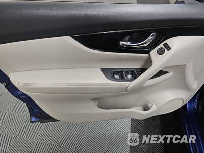2020 Nissan Rogue Sport SV - zdjęcie 9 z 38 - miniatura