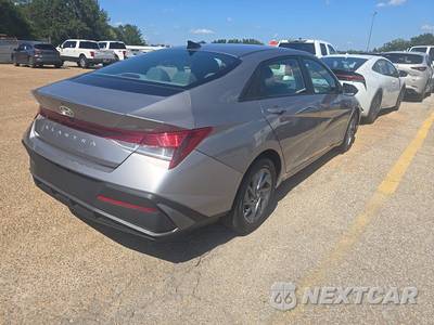 2024 Hyundai Elantra SEL - zdjęcie 4 z 25 - miniatura