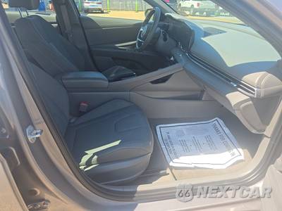 2024 Hyundai Elantra SEL - zdjęcie 8 z 25 - miniatura