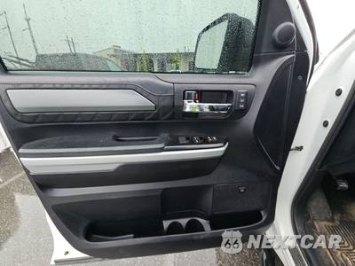 2020 Toyota Tundra Platinum Crew Cab Short Bed - zdjęcie 9 z 31 - miniatura