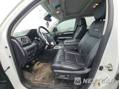 2020 Toyota Tundra Platinum Crew Cab Short Bed - zdjęcie 7 z 31 - miniatura