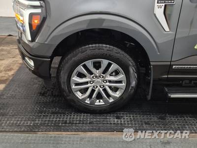 2024 Ford F-150 Hybrid King Ranch Crew Cab Short Bed - zdjęcie 8 z 17 - miniatura
