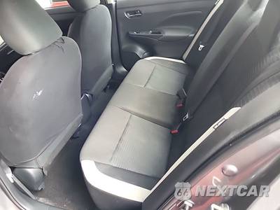 2021 Nissan Versa SV - zdjęcie 7 z 15 - miniatura