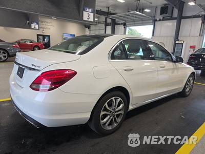 2018 Mercedes-Benz C 300 4MATIC Sedan - zdjęcie 4 z 30 - miniatura