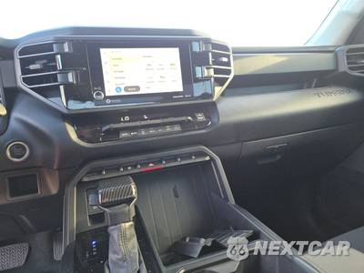 2023 Toyota Tundra SR Crew Cab Short Bed - zdjęcie 11 z 25 - miniatura