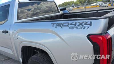 2023 Toyota Tundra SR Crew Cab Short Bed - zdjęcie 21 z 25 - miniatura